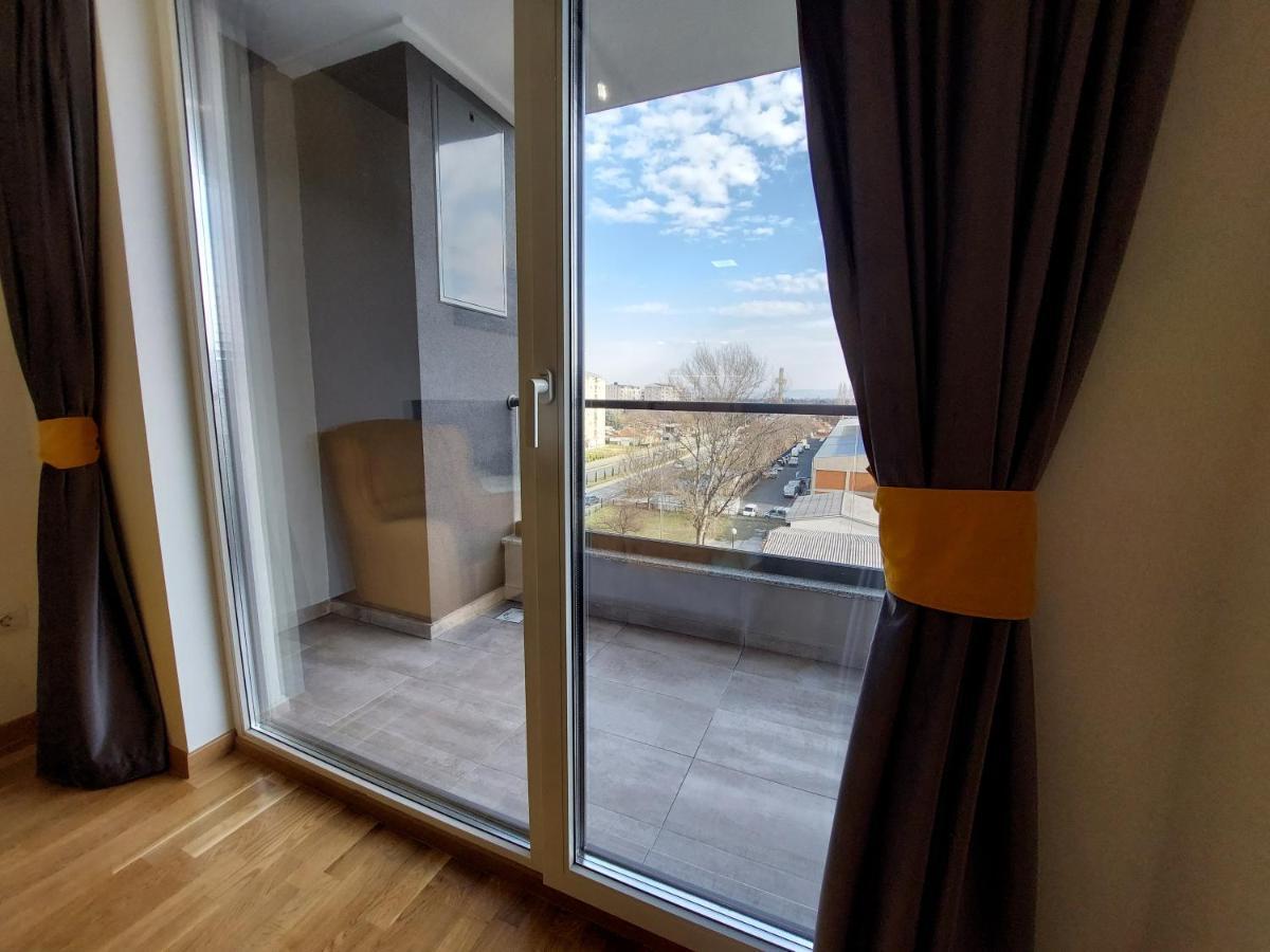 Box Apartment Скопие Екстериор снимка